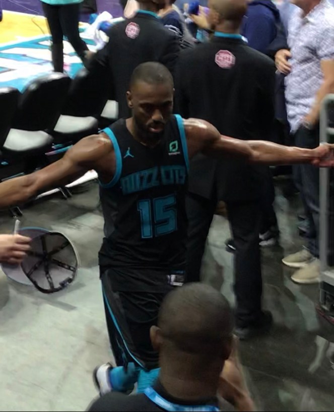 52360823-BD6E-419E-9A33-E499483D5990